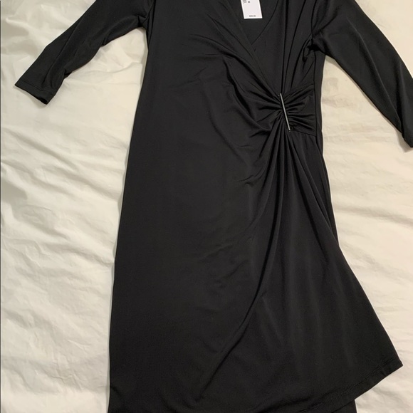 Black Wrap Style Dress, super sexy & flattering Size Medium, New With Tag - Picture 5 of 9